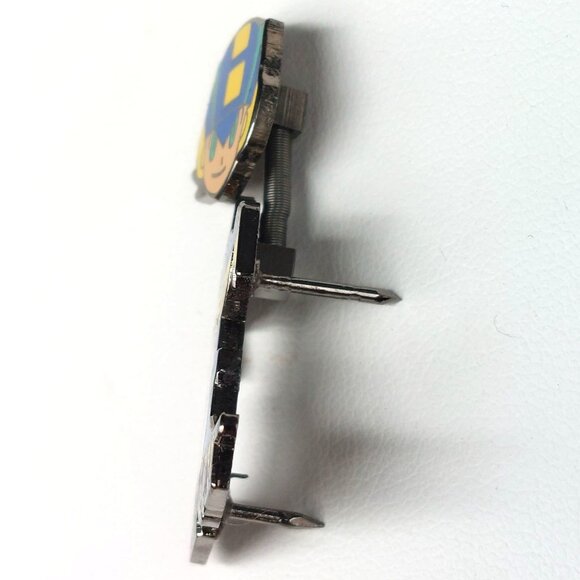 Capcom Mega Man 15th Anniversary Bobblehead Enamel Pin PD Hallmark Double Post - Picture 6 of 6